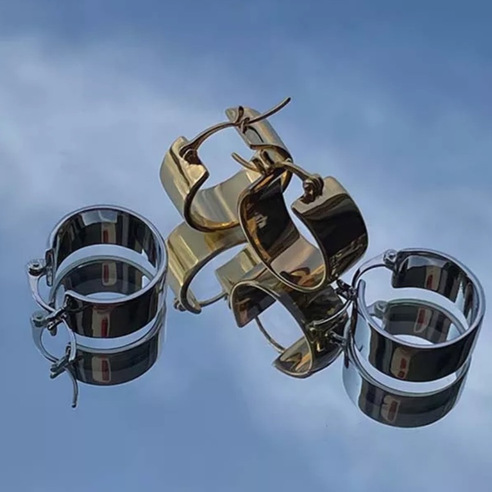 GP Round Hoop Earrings - Picture 4 of 4